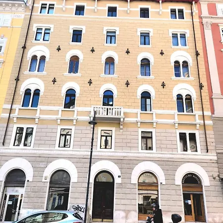 公寓 San Giusto Flat 的里雅斯特